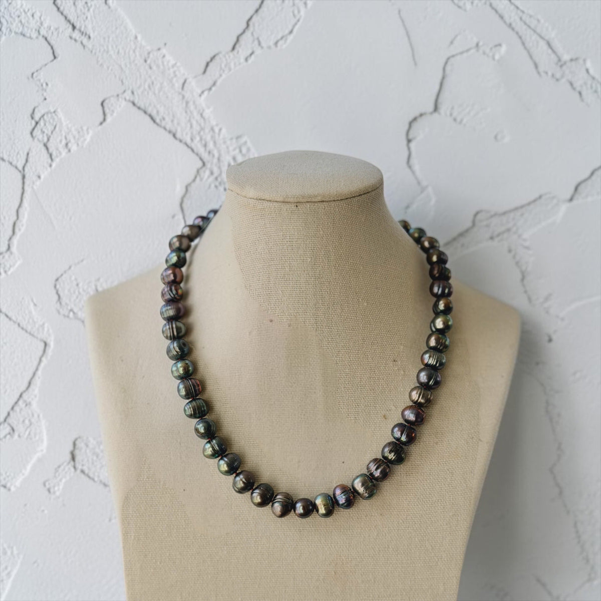 Eclipse - Peacock Freshwater Pearl